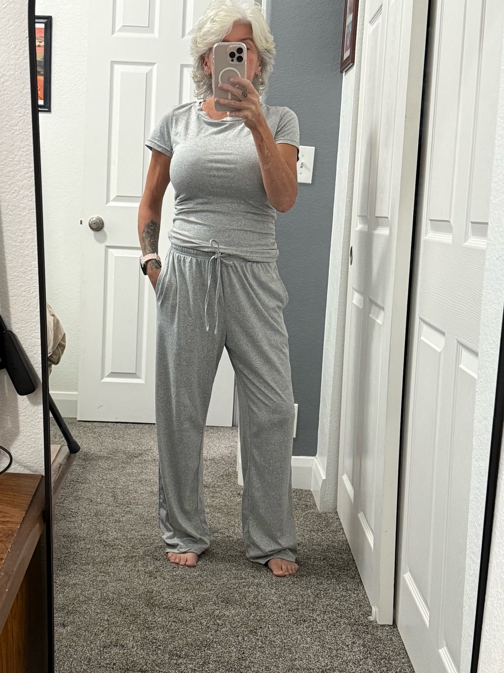 Women's Short-Sleeve Pajama Set in Light Gray — Relaxed Lounge Pajamas